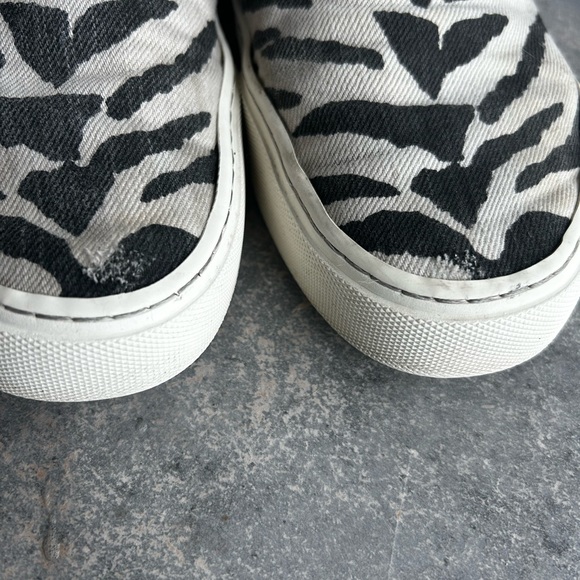 Saint Laurent white tiger slip-ons size 40 - Picture 6 of 6